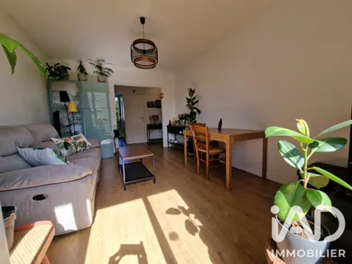 Apartment in Grenoble (38100)