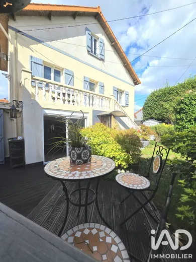 Maison à Villejuif (94800)
