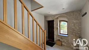 Maison de ville à Ruffec (16700)