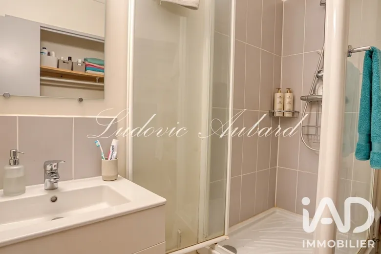 Appartement 2 pièces 49 m² · à Saint-Ouen-l'Aumône · 48,9 m² · 106 000 €