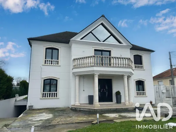 Maison à Pontault-Combault (77340) photo 2