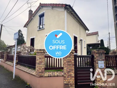 Maison à Villeneuve-le-Roi (94290)