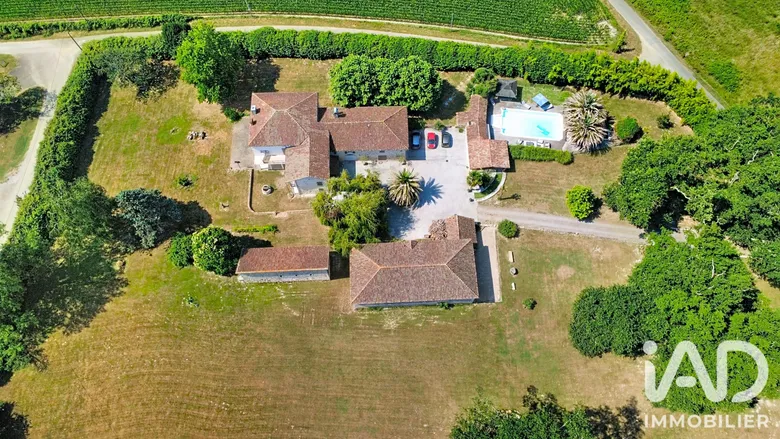 Maison 16 pièces 500 m² · à Saint-Aubin · 500 m² · 885 000 €