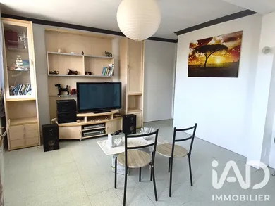 Apartment in Donzère (26290)