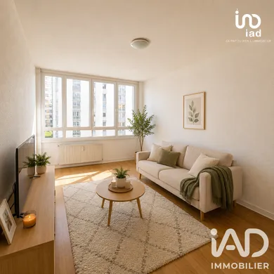 Apartment in Paris (75019)