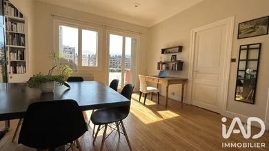 Apartment in Grenoble (38100)
