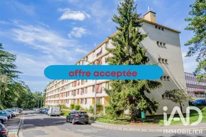 Apartment in Savigny-sur-Orge (91600)