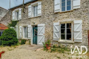 Maison à La Croix-en-Brie (77370)