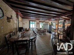 Restaurant in Val-d'Étangson (72120)