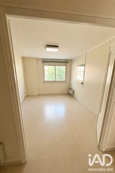 Apartment in Toulon (83000)