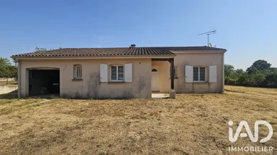 Traditional house in Brie (16590)