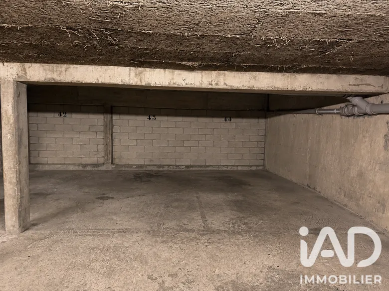 Parking 12 m² · à Paris · 12 m² · 41 500 €