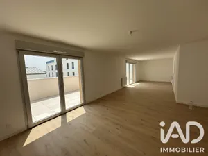 Apartment in La Rochelle (17000)