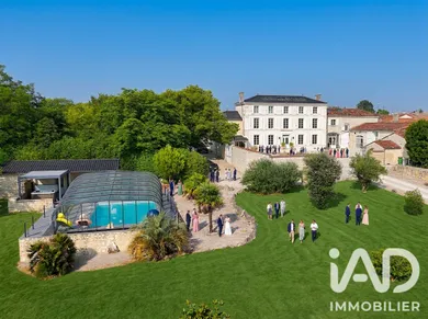 Domain in Jarnac (16200)