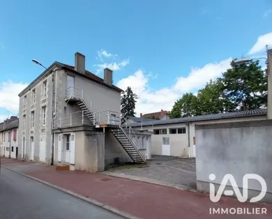 Townhouse in Montmorillon (86500)