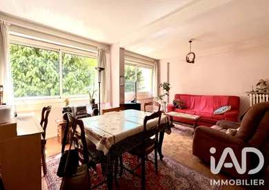 Apartment in Sceaux (92330)
