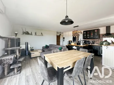 Appartement à Sainte-Geneviève-des-Bois (91700)
