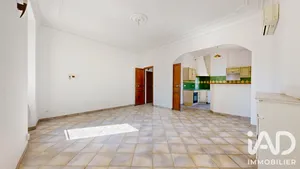 Maison de village à Sénas (13560)