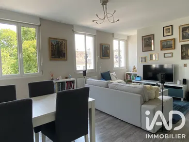 Appartement à Saint-Jean-de-la-Ruelle (45140)