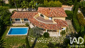 House in Bandol (83150)