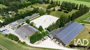 Horses property in Les Bréviaires (78610)