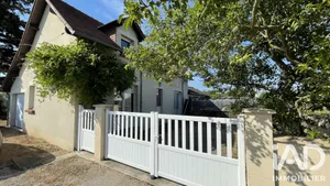 Maison à La Chaussée-Saint-Victor (41260)
