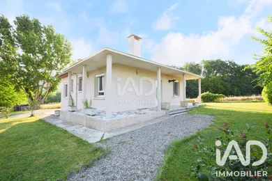 Maison traditionnelle à Pechbonnieu (31140)