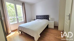 Apartment in Villeneuve-le-Roi (94290)