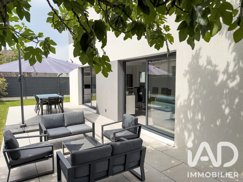 Maison 7 pièces 156 m² · à Le Grand-Quevilly · 156 m² · 455 000 €