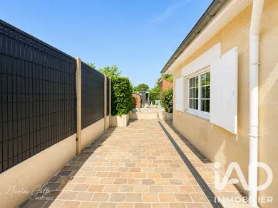 House in Vayres (33870)