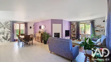 Traditional house in Pringy (77310)