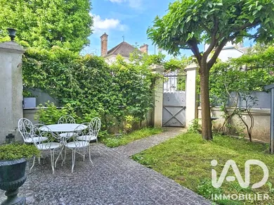 House in Moret-Loing-et-Orvanne (77250)