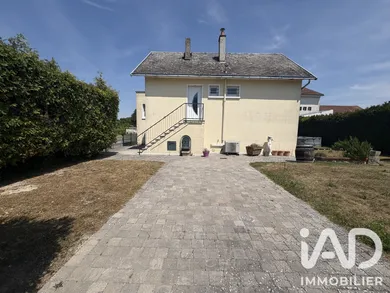 Maison de village à Blancs-Coteaux (51130)