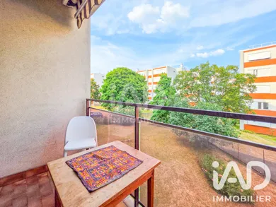 Apartment in Créteil (94000)