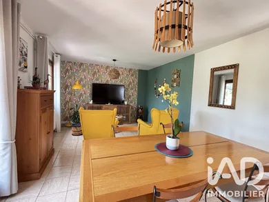 House in Amiens (80090)