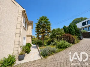 Maison traditionnelle à Villevaudé (77410)