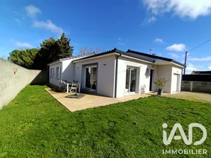 Detached house in Vouneuil-sous-Biard (86580)