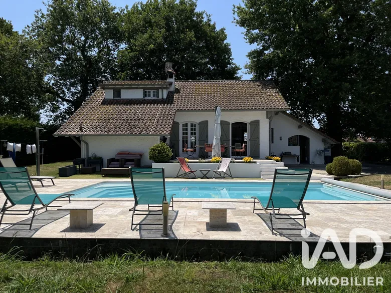 Maison 6 pièces 146 m² · à Saint-Vincent-de-Tyrosse · 145,5 m² · 643 000 €
