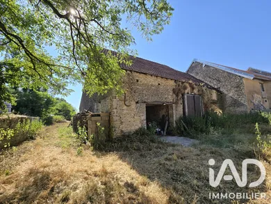 Barn in Montigny-Mornay-Villeneuve-sur-Vingeanne (21610)
