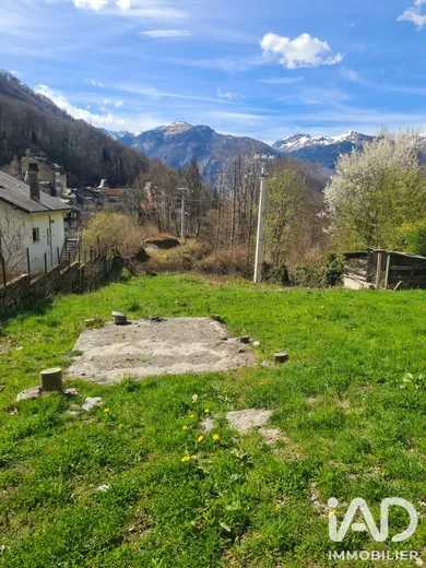 Terrain à bâtir à Eaux-Bonnes (64440)