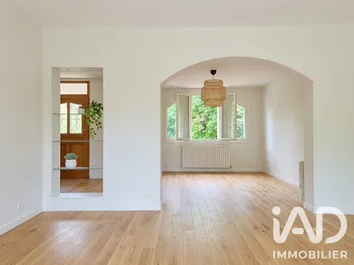 Maison à Enghien-les-Bains (95880)