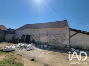 Barn in Bézu-Saint-Germain (02400)