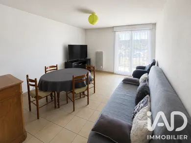 Apartment in Villemur-sur-Tarn (31340)