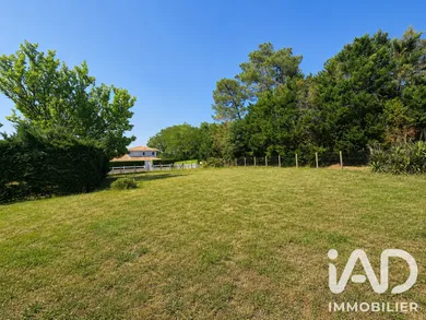 Building plot in Bretagne-de-Marsan (40280)