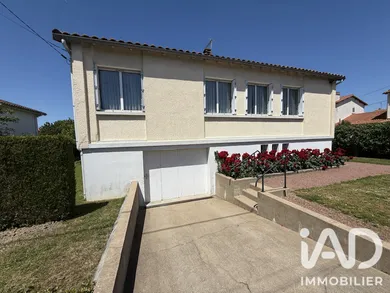 Maison à Châtillon-sur-Thouet (79200)