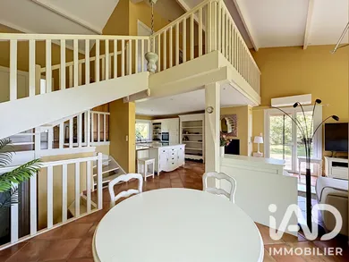 Architectural house in Labastide-Beauvoir (31450)