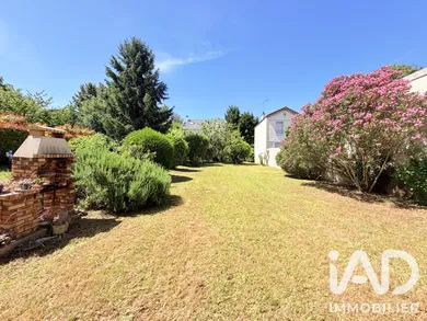 Traditional house in Villejuif (94800)
