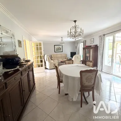 Maison traditionnelle à Villejuif (94800)