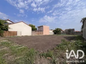 Building plot in Pessac (33600)
