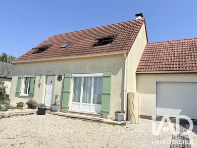 House in Jouy-le-Châtel (77970)